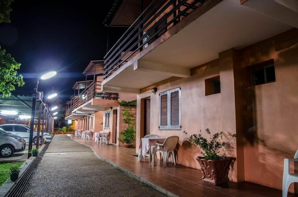 Apart Hotel Natural Del Dayman Salto Exterior photo